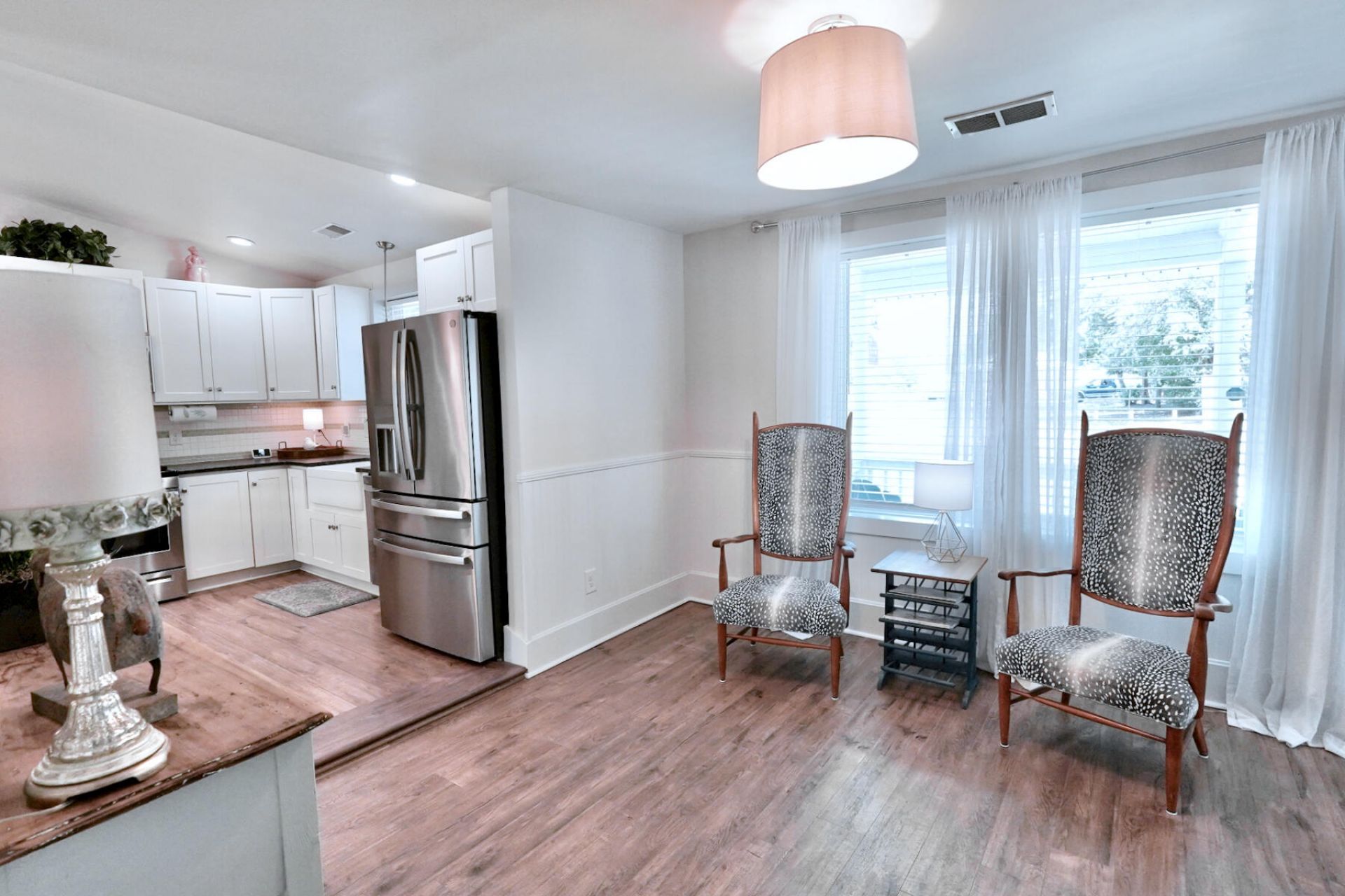 1109 Berkeley Street Photo 3