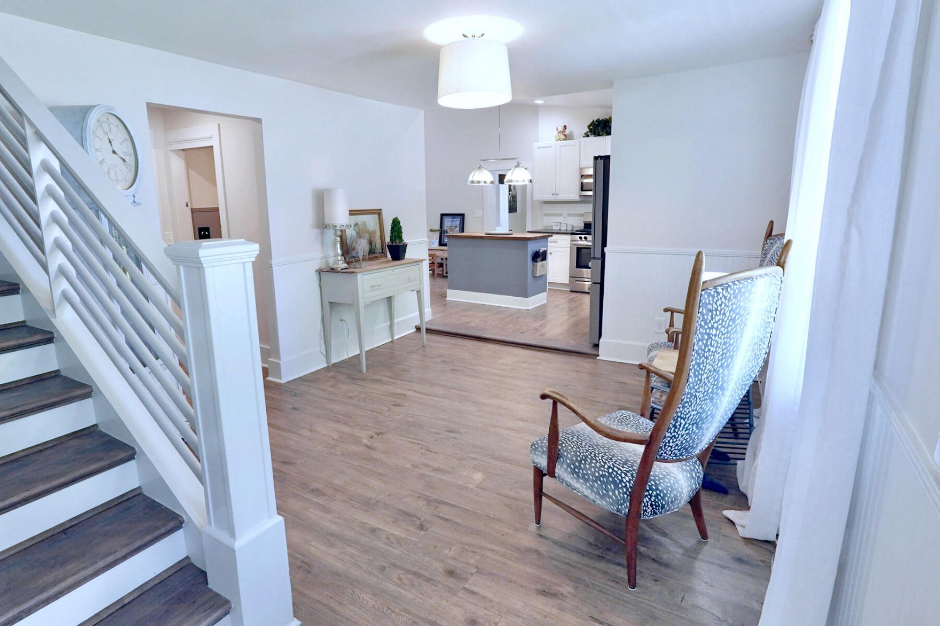 1109 Berkeley Street Photo 9