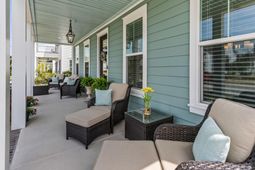 216 Symphony Avenue photo 4