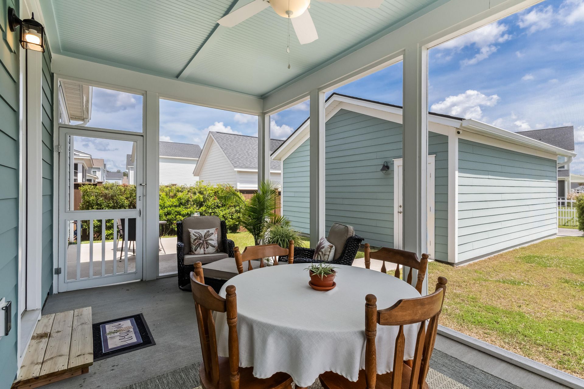 216 Symphony Avenue Photo 31