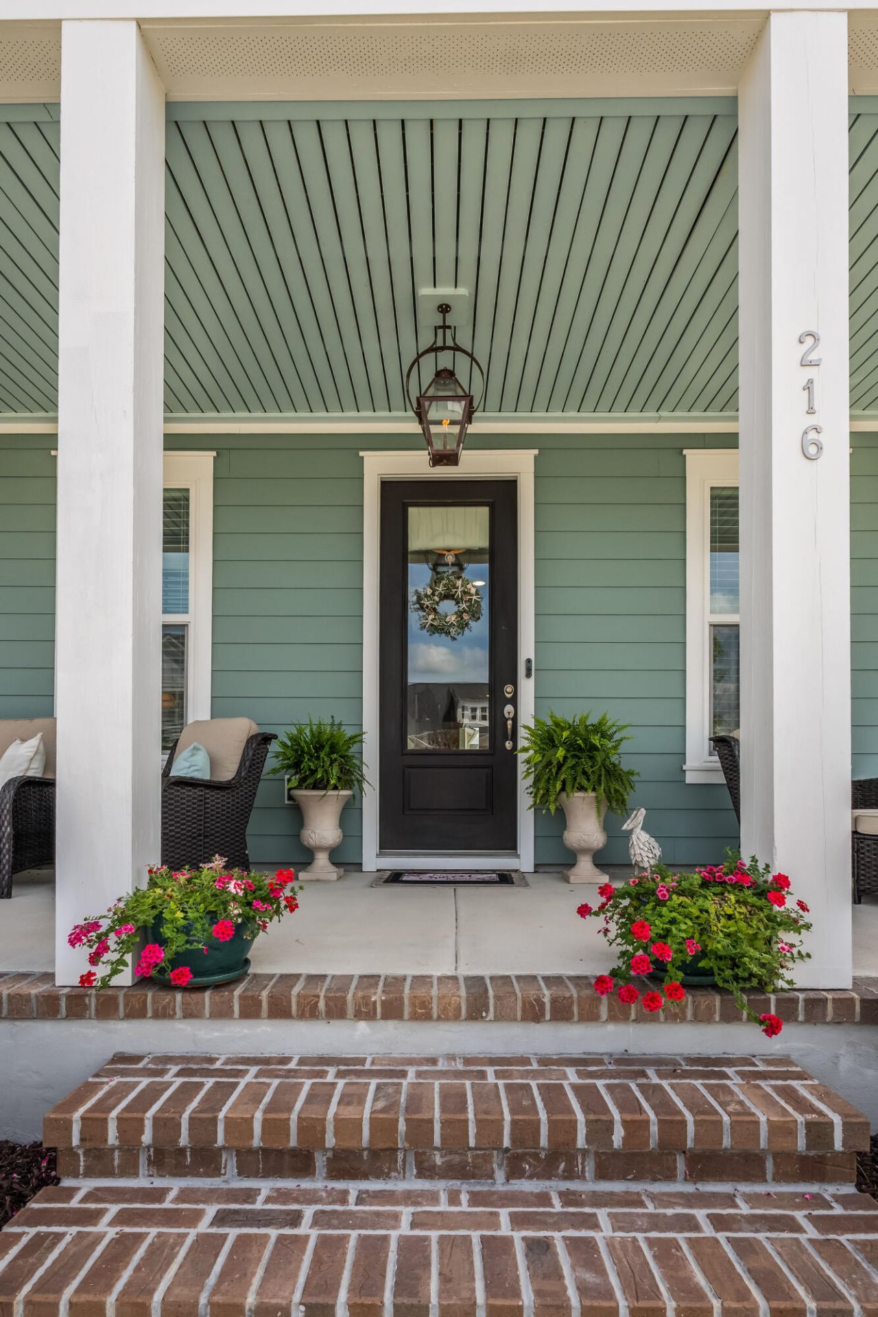 216 Symphony Avenue Photo 4