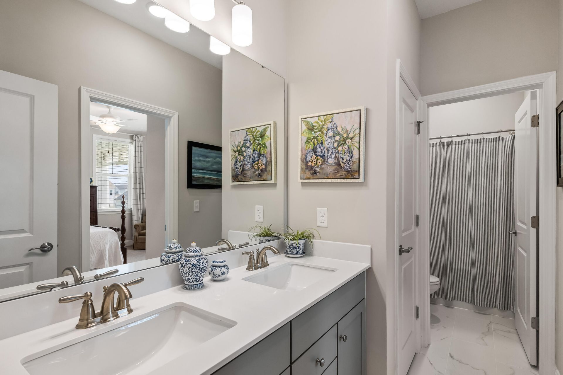 216 Symphony Avenue Photo 42