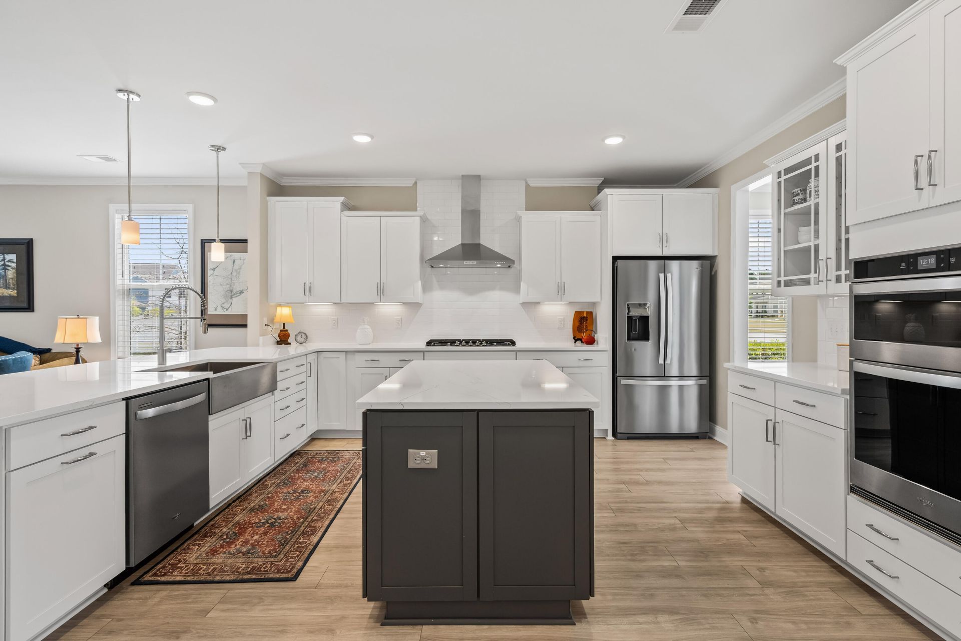 216 Symphony Avenue Photo 5