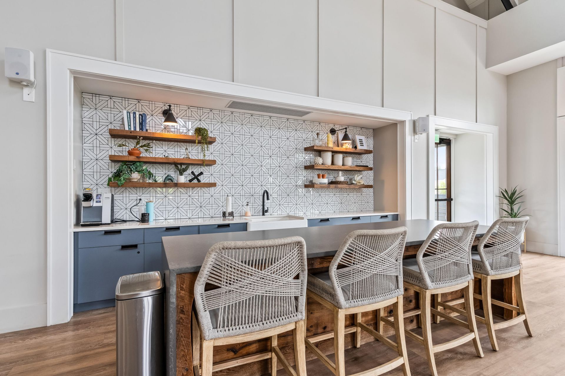 216 Symphony Avenue Photo 51