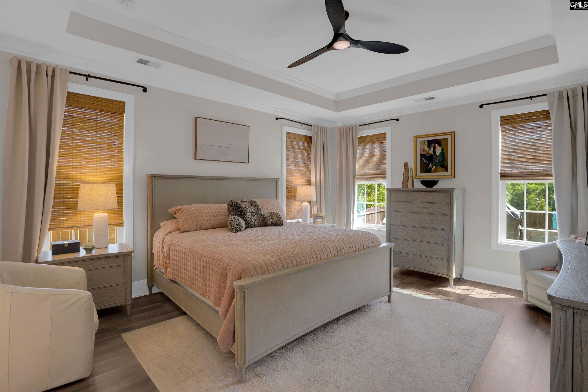 528 Montrose Drive Photo 24