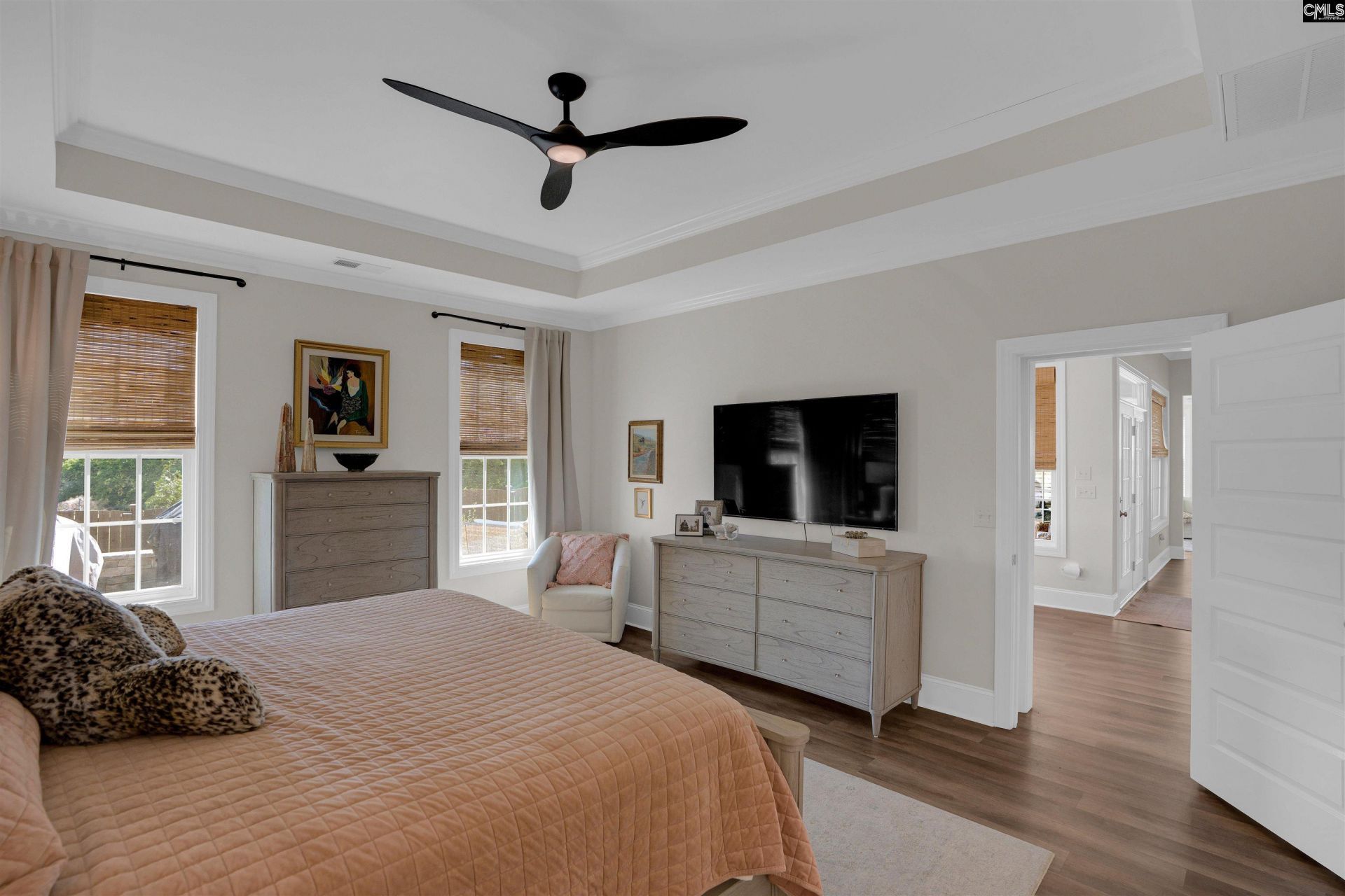 528 Montrose Drive Photo 26