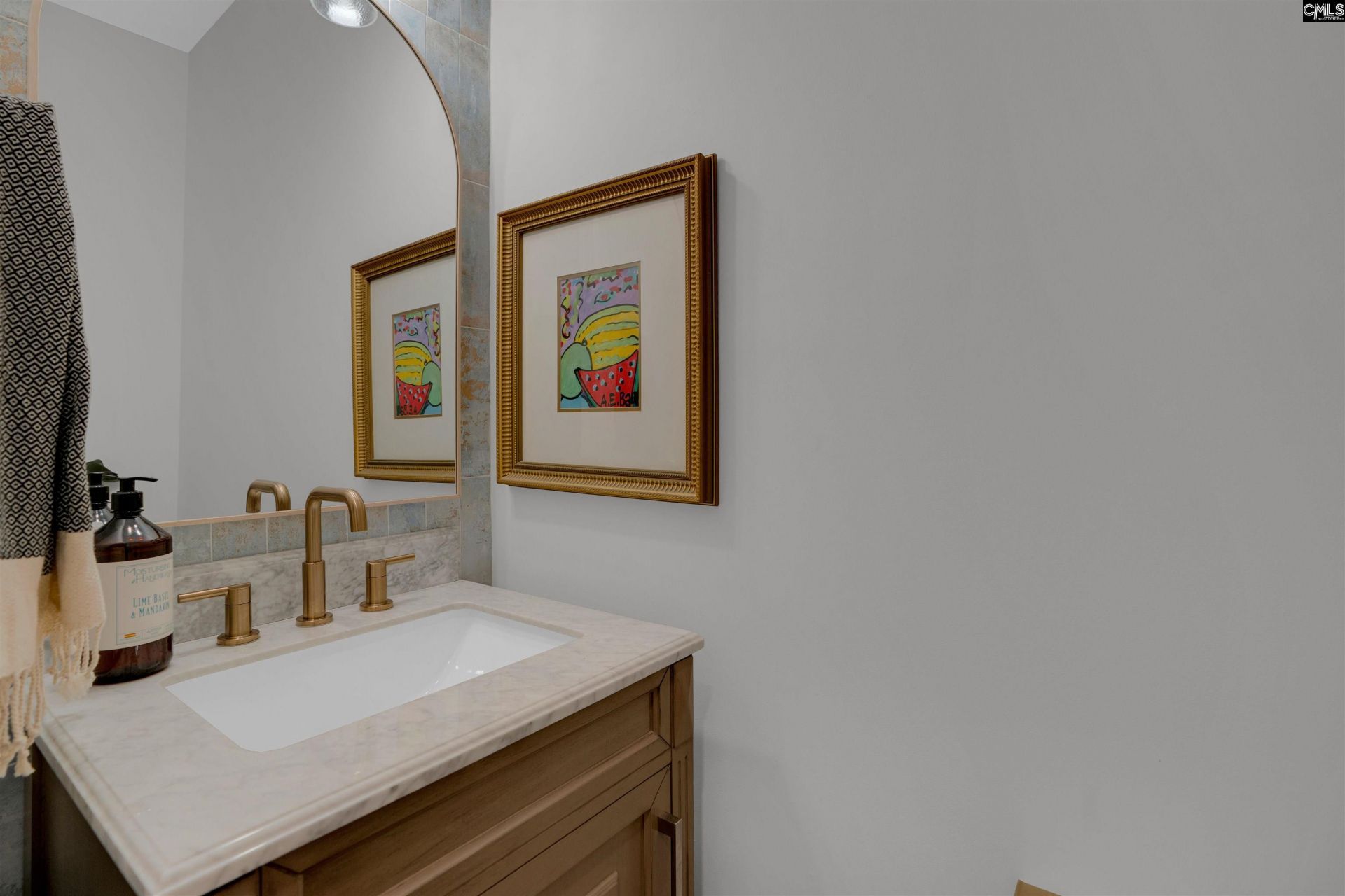 528 Montrose Drive Photo 35