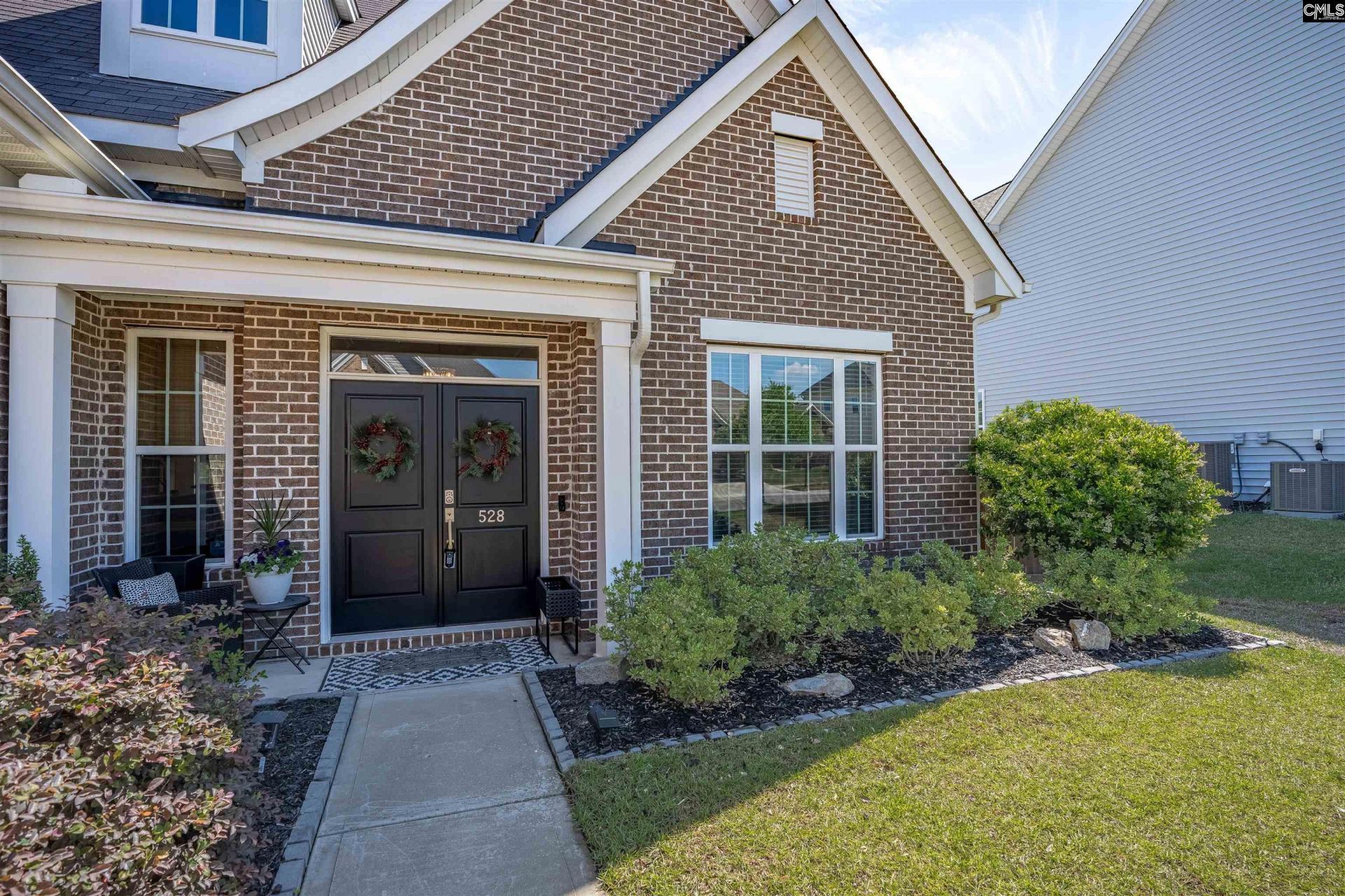 528 Montrose Drive Photo 5