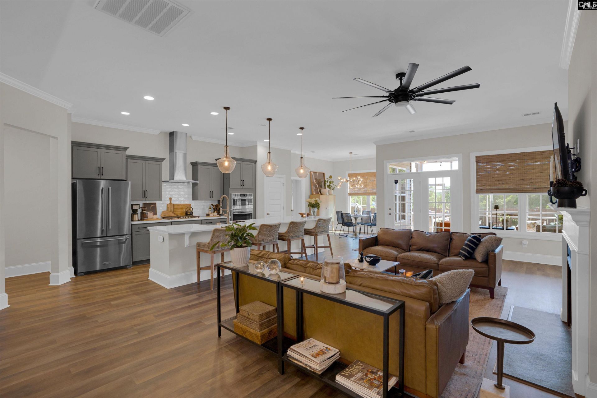 528 Montrose Drive Photo 8