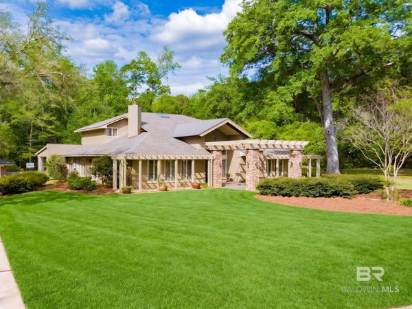 6801 N Winding Brook Drive, Daphne, AL 36526