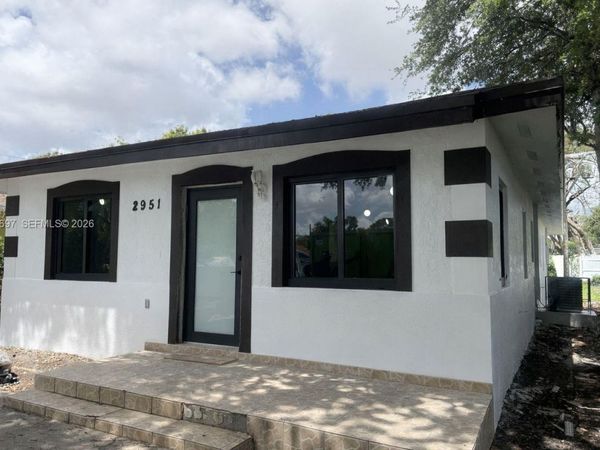2951 NW 57th St , Miami, FL 33142