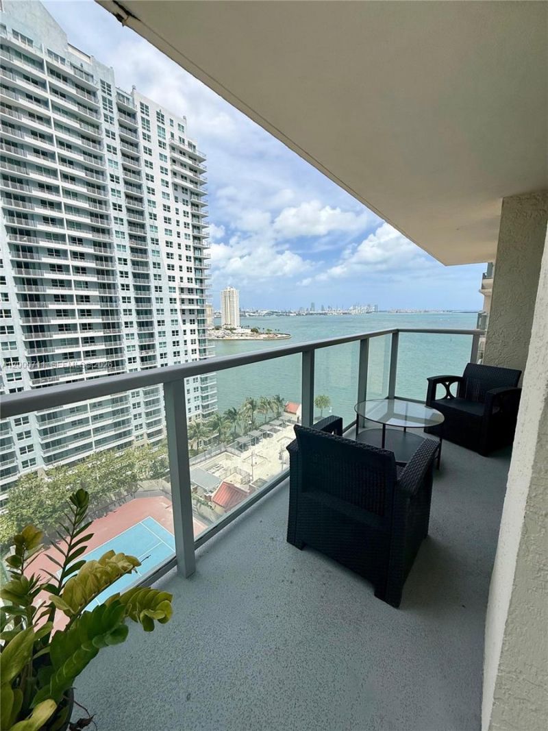 1155 Brickell Bay Dr , Unit 1702, Miami, FL 33131 Photo