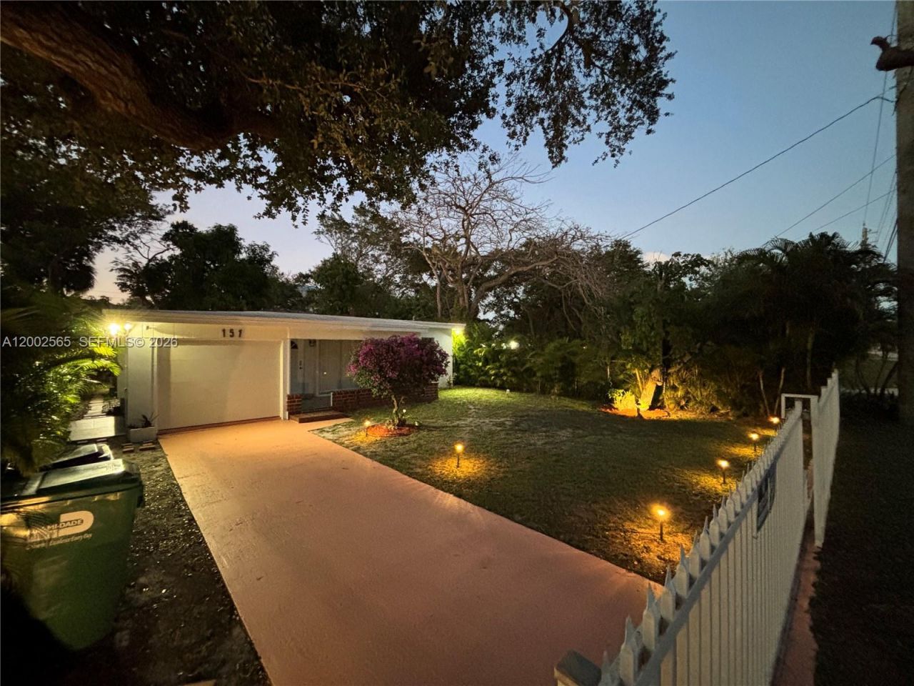 151 NW 165th St , Miami, FL 33169 Photo