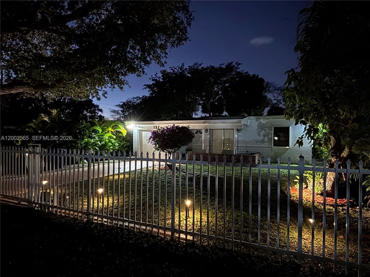 151 NW 165th St , Miami, FL 33169 Photo