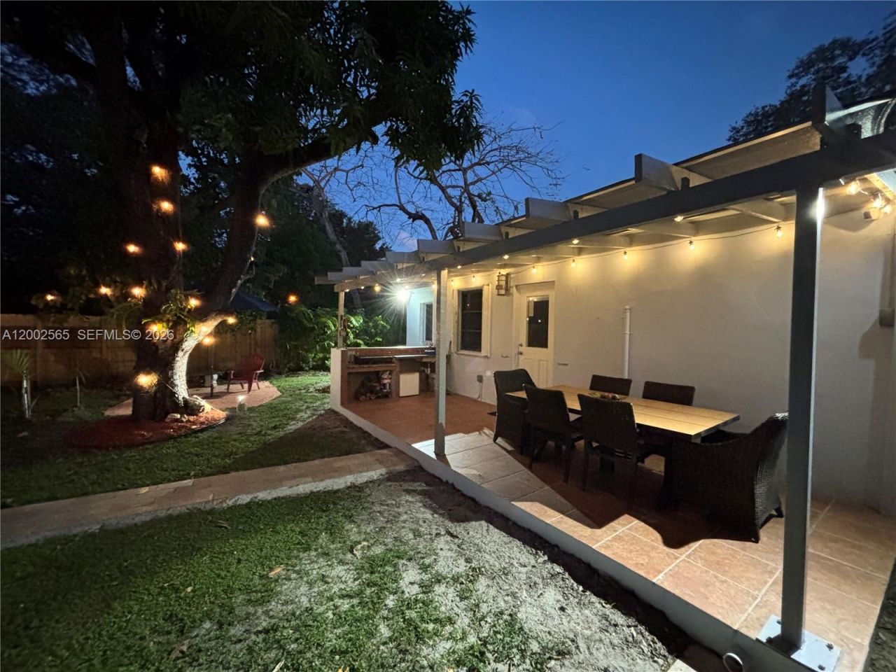 151 NW 165th St , Miami, FL 33169 Photo