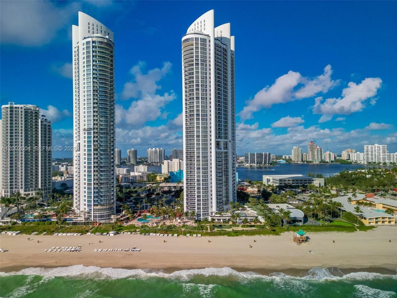 18201 Collins Ave , Unit 709, Sunny Isles Beach, FL 33160 Photo