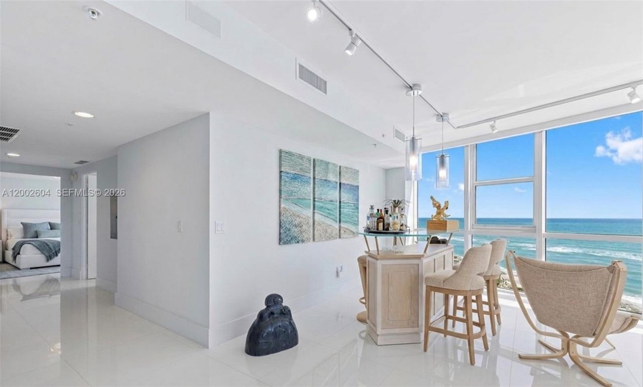18201 Collins Ave, Unit 709, Sunny Isles Beach, FL 33160 Photo