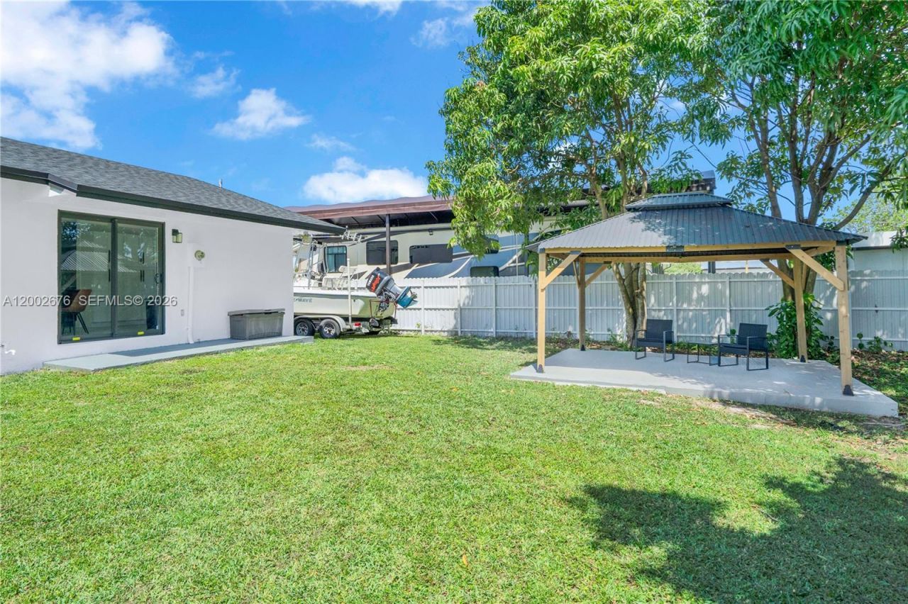 10220 SW 168th St , Miami, FL 33157 Photo