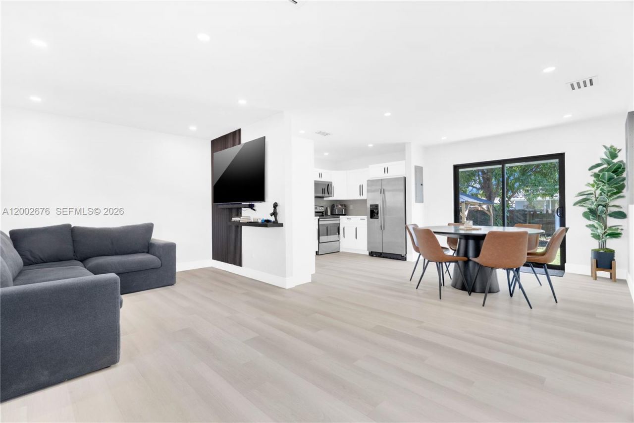 10220 SW 168th St , Miami, FL 33157 Photo