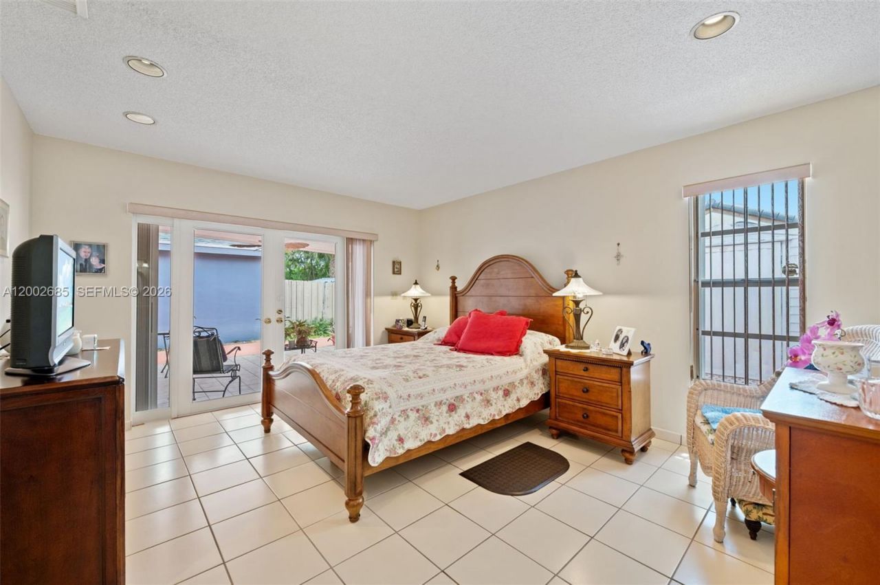 13440 SW 28th St , Miami, FL 33175 Photo