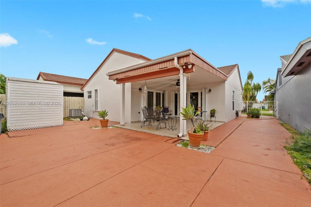 13440 SW 28th St , Miami, FL 33175 Photo