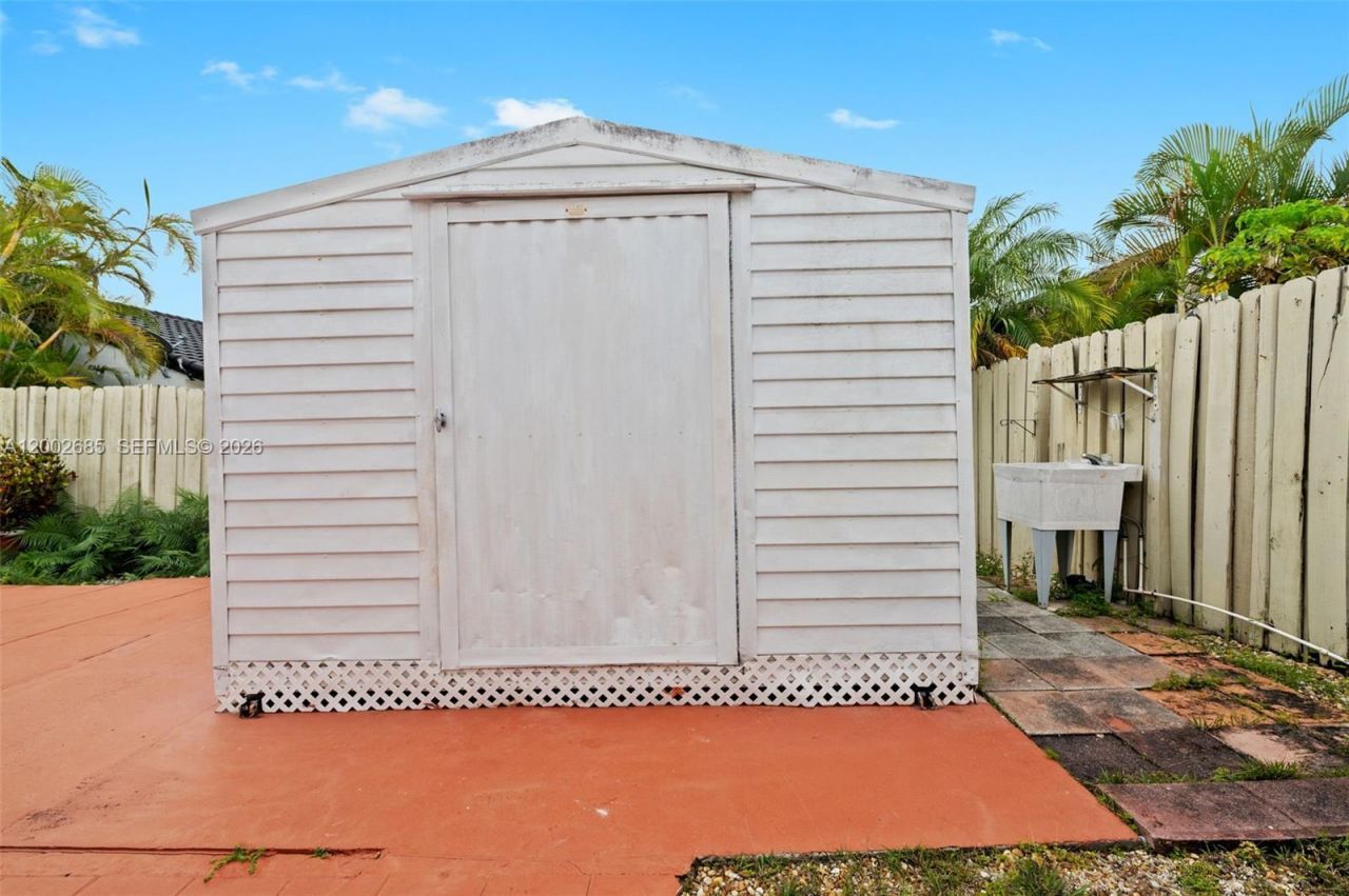 13440 SW 28th St , Miami, FL 33175 Photo