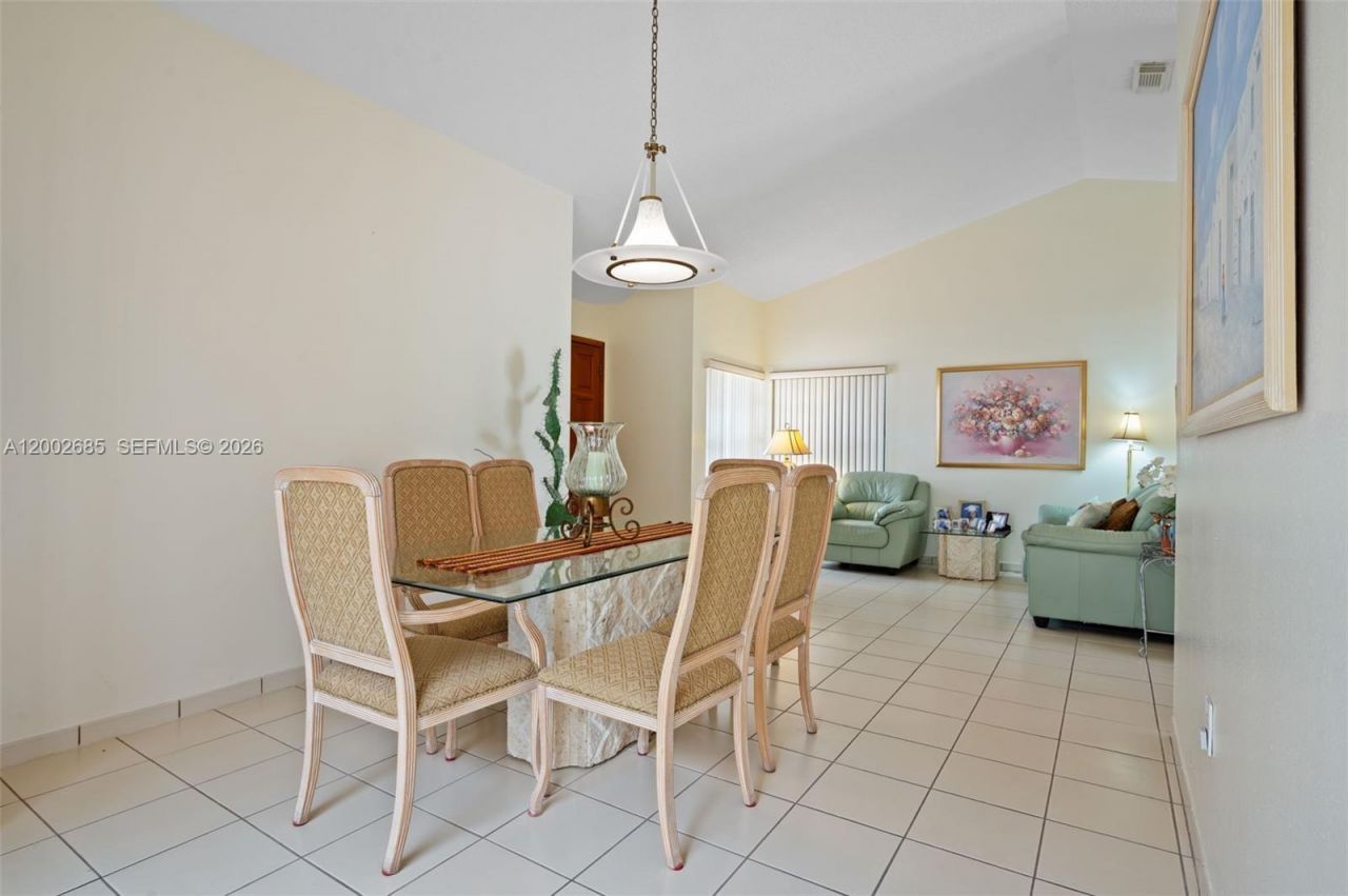 13440 SW 28th St , Miami, FL 33175 Photo