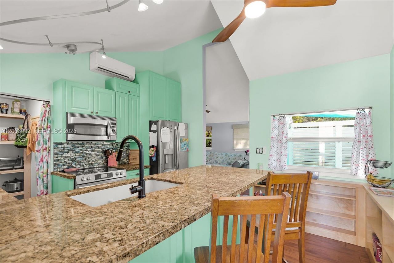 14 Bonita Ave, Key Largo, FL 33037 Photo