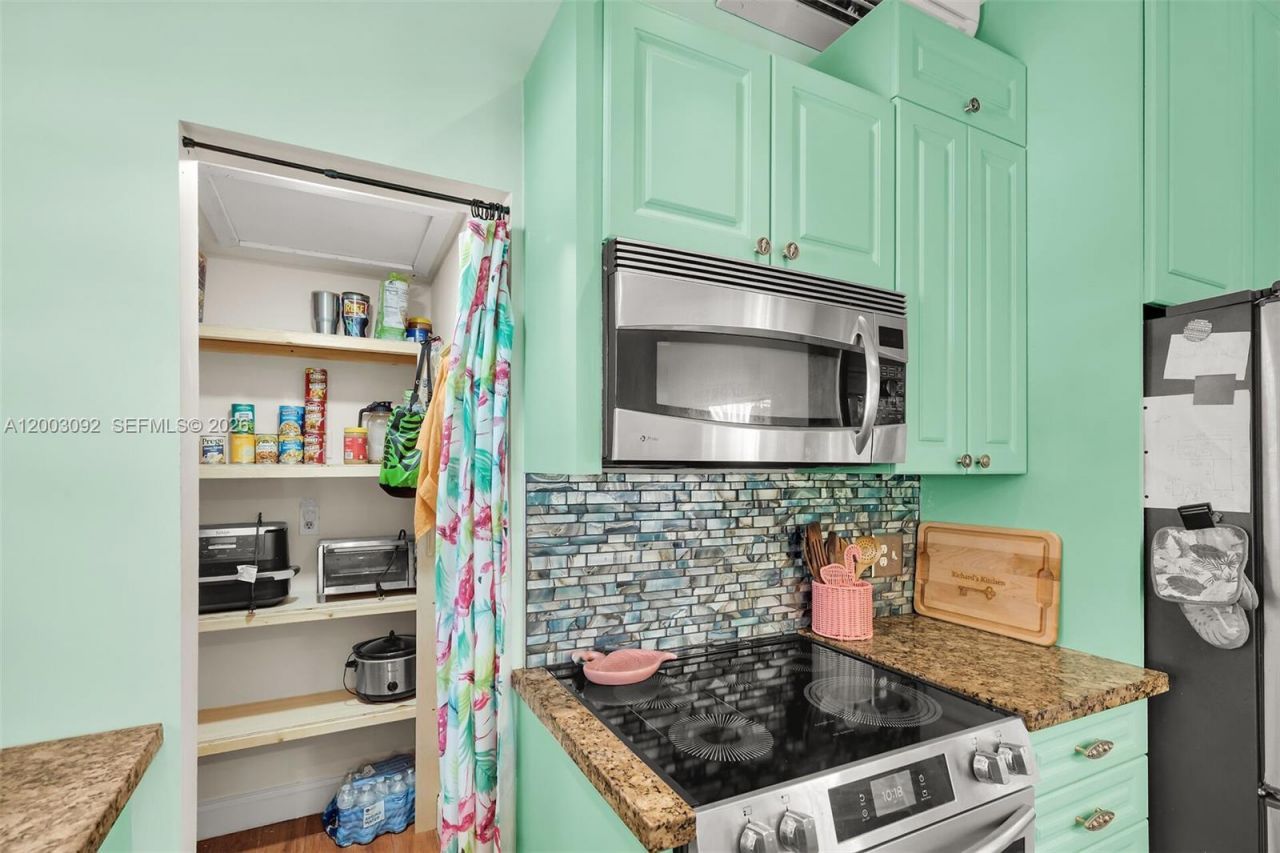 14 Bonita Ave, Key Largo, FL 33037 Photo