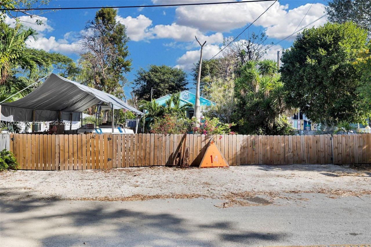 14 Bonita Ave, Key Largo, FL 33037 Photo
