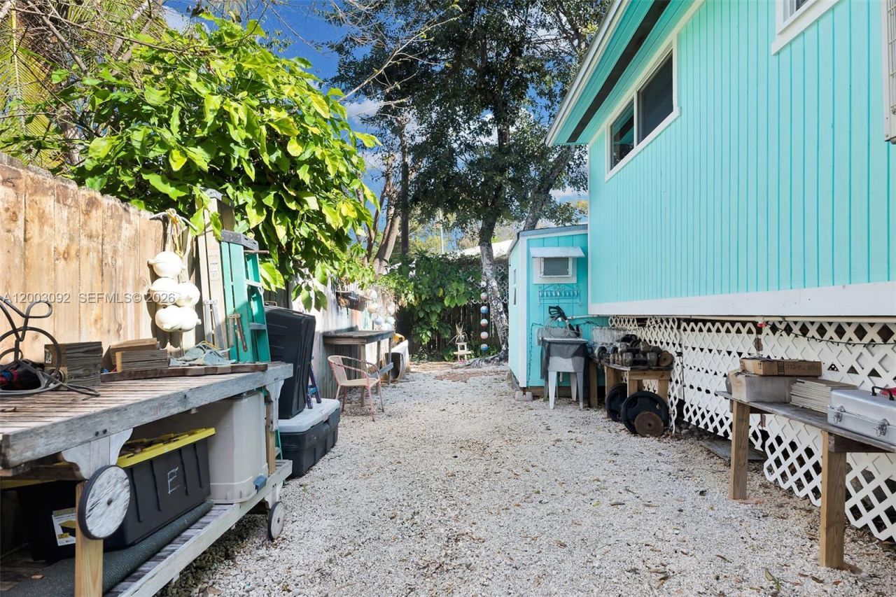 14 Bonita Ave, Key Largo, FL 33037 Photo