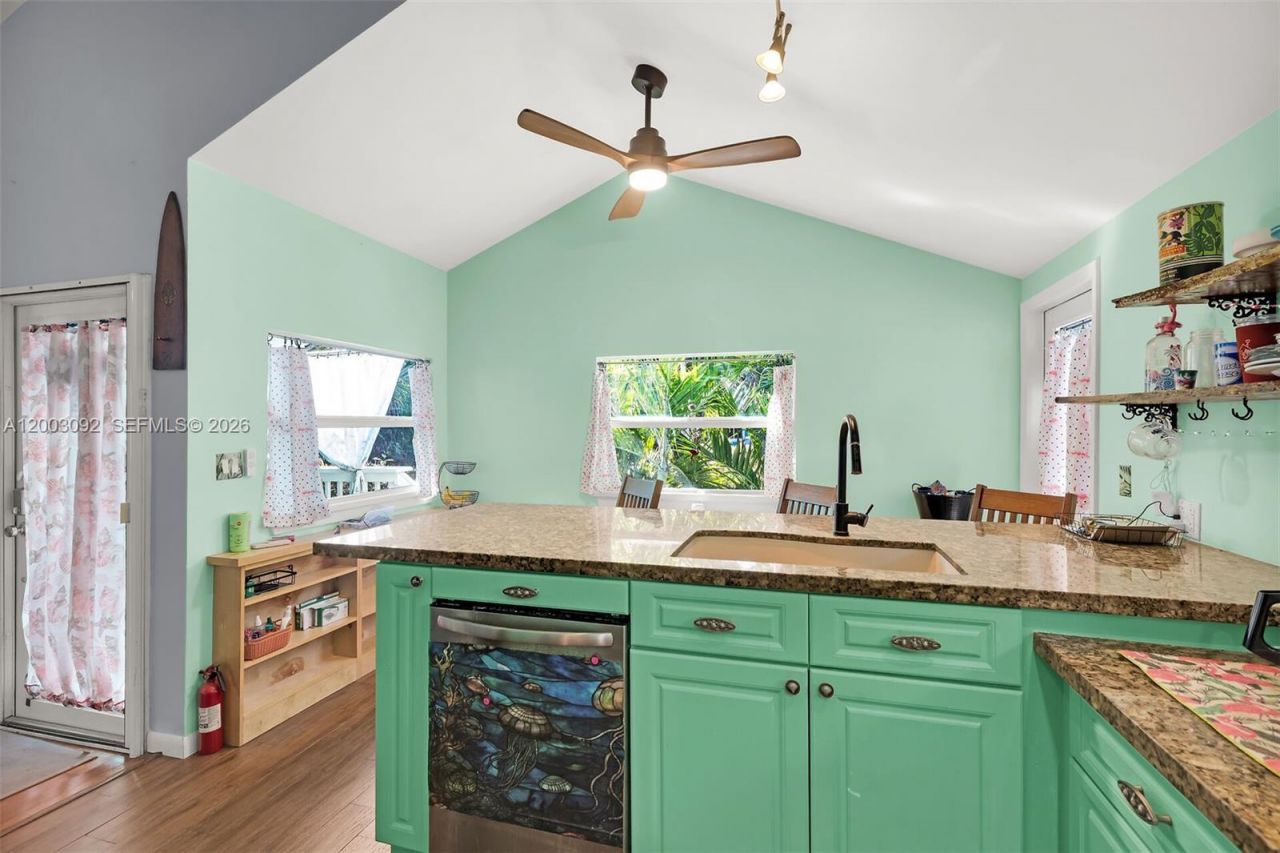 14 Bonita Ave , Key Largo, FL 33037 Photo