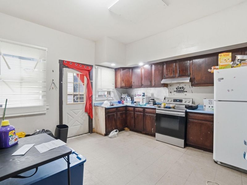 1501 E High Street , Springfield, OH 45505 Photo 10