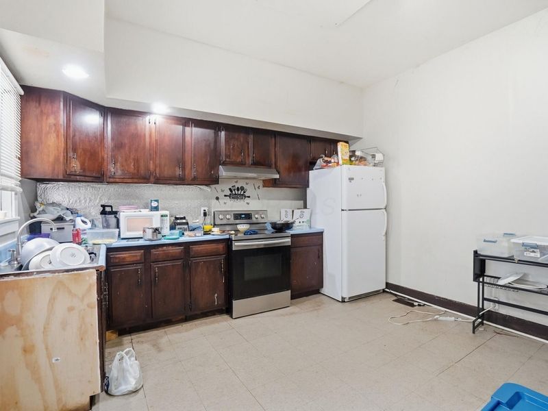 1501 E High Street , Springfield, OH 45505 Photo 11