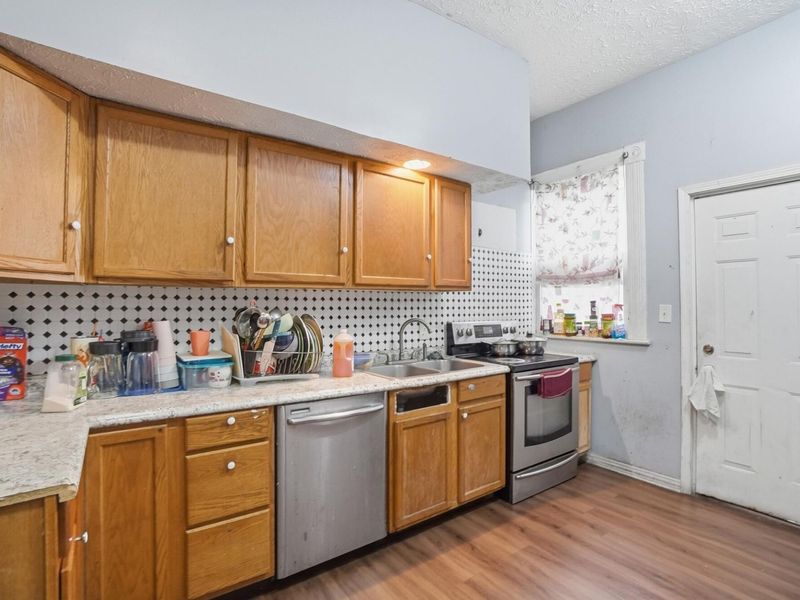 1501 E High Street , Springfield, OH 45505 Photo 25