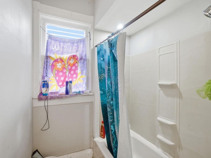 1501 E High Street , Springfield, OH 45505 Photo 35