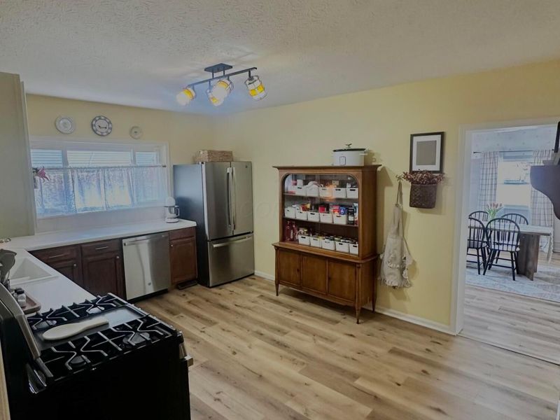 220 Barnes Avenue, Circleville, OH 43113 Photo 10