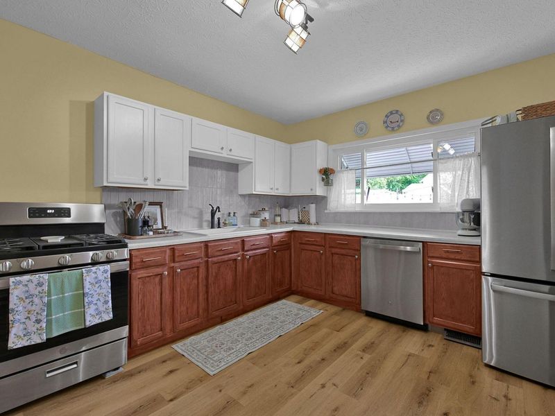 220 Barnes Avenue, Circleville, OH 43113 Photo 12