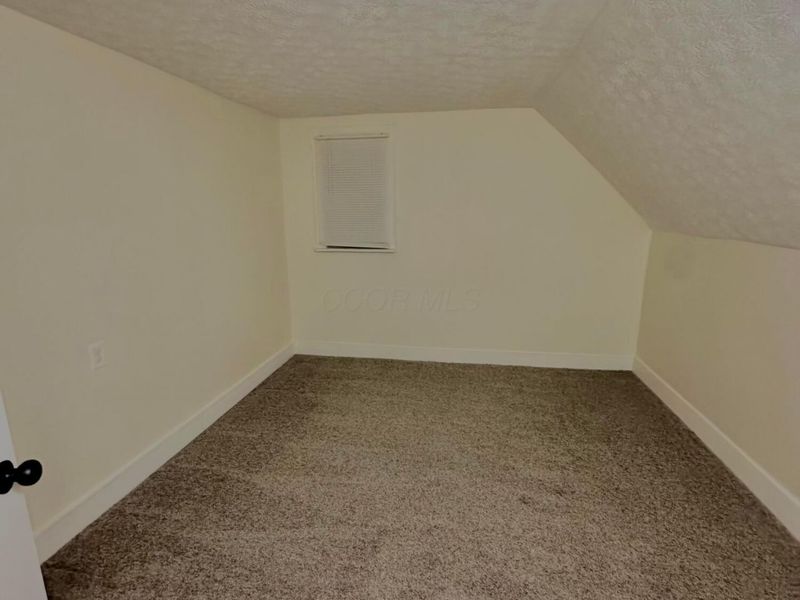 220 Barnes Avenue, Circleville, OH 43113 Photo 14