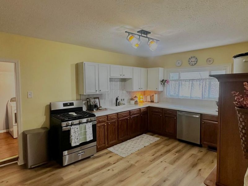 220 Barnes Avenue, Circleville, OH 43113 Photo 9