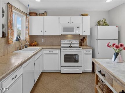 1385 Tioga Way, Reno, NV 89503 Photo