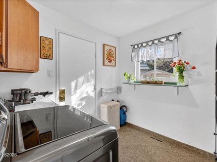 1385 Tioga Way, Reno, NV 89503 Photo