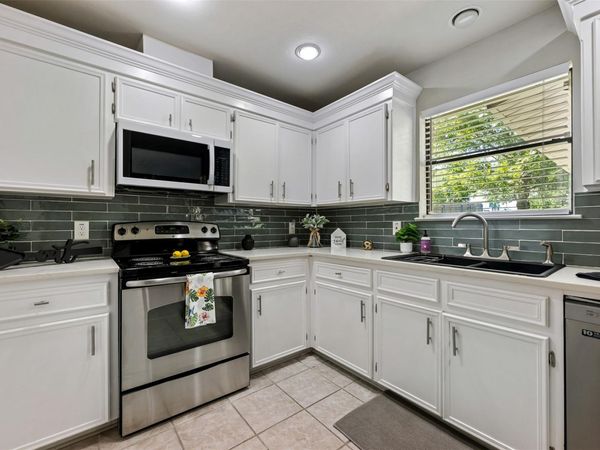 1301 Dove Haven DR, Pflugerville, TX 78660