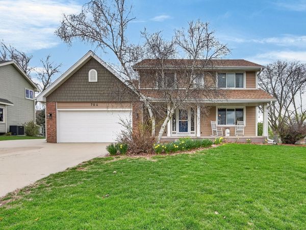 704 SW Maplewood Drive, Grimes, IA 50111