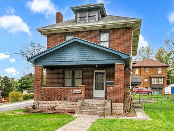 2557 South Park Rd , Bethel Park, PA 15102