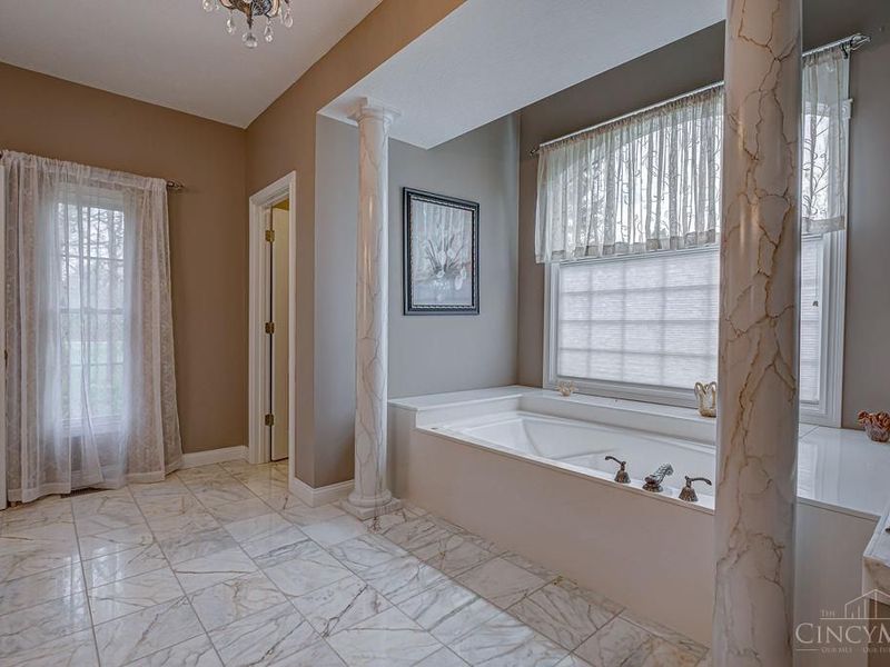 218 Random Drive, Hamilton, OH 45013 Photo 31