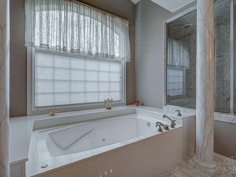 218 Random Drive, Hamilton, OH 45013 Photo 33