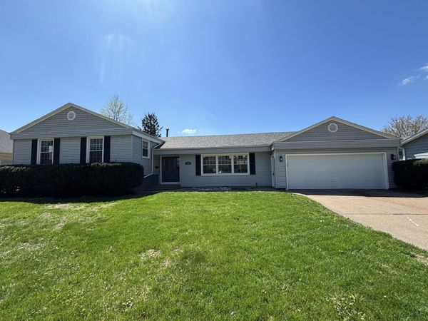 2714 Harmony Drive , Bettendorf, IA 52722