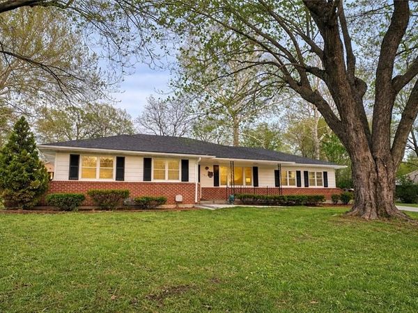 401 James Street, Harrisonville, MO 64701