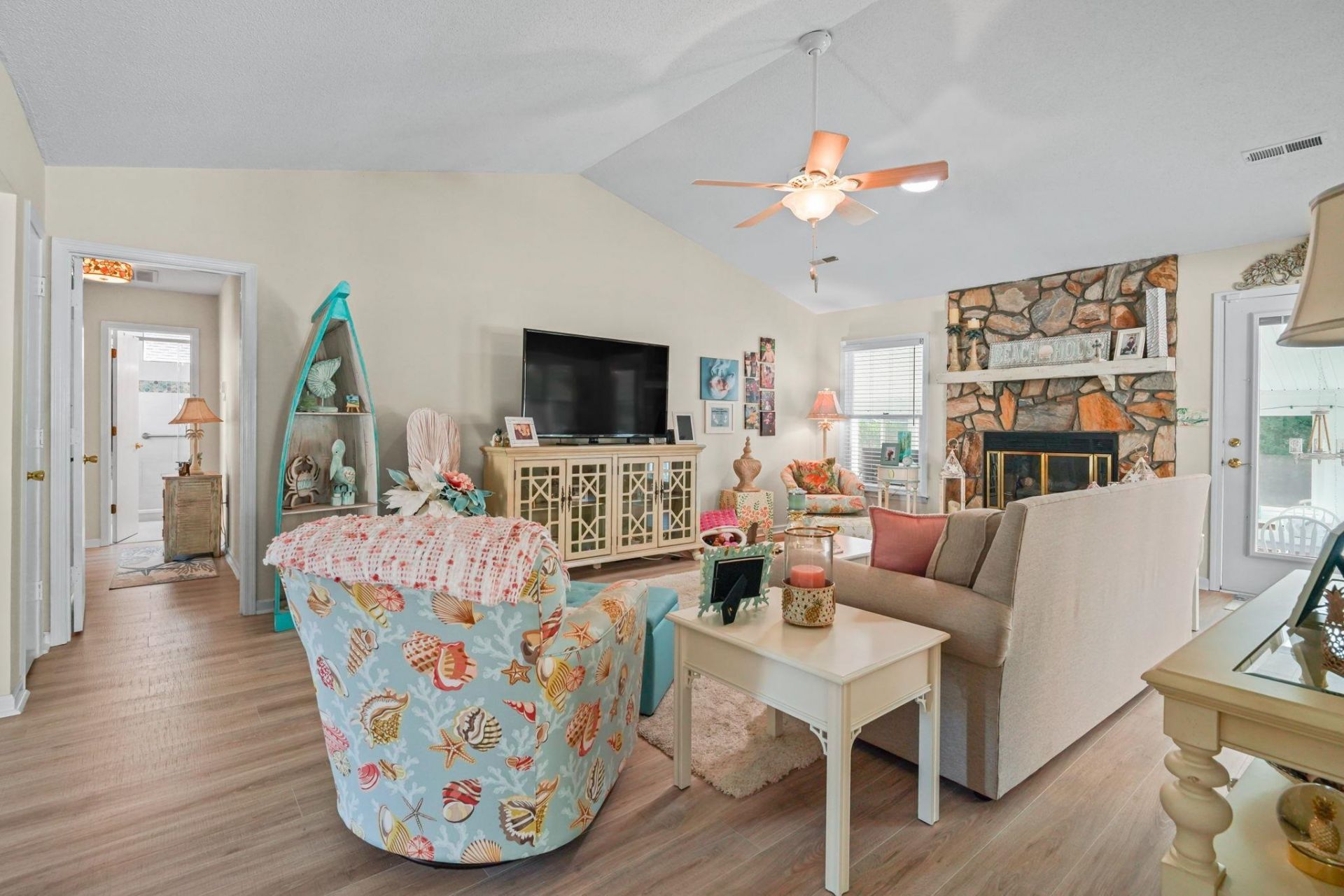 103 Cornerstone Ln.  Photo 5